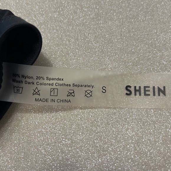 NWOT SHEIN Bikini Top - Picture 5 of 5